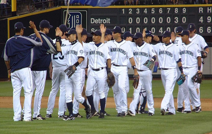 中国人还没买下AC米兰，任天堂先把MLB队股份卖了14亿美元 